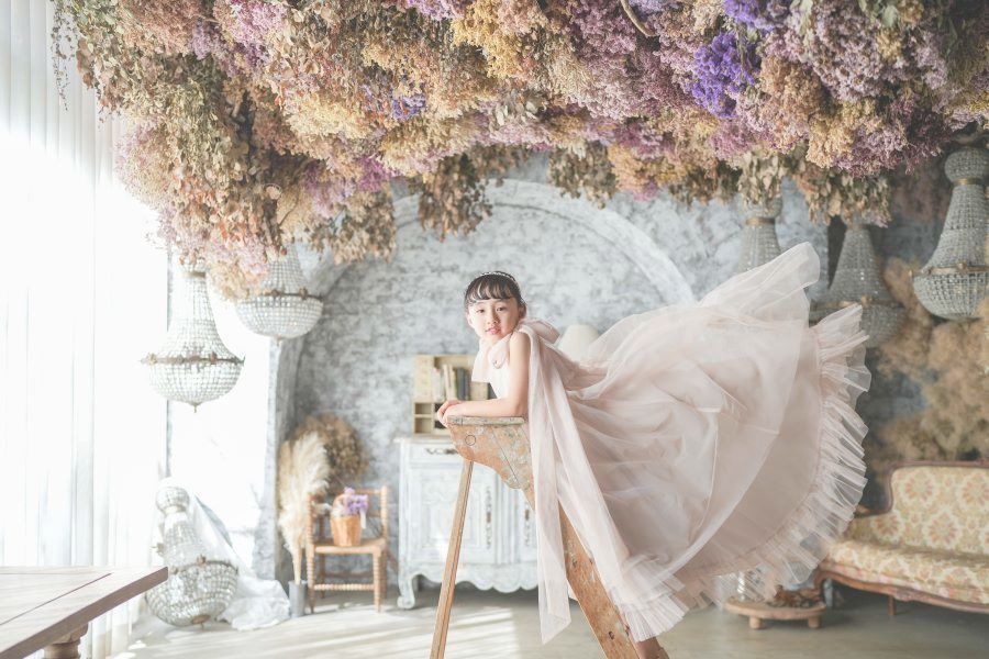 ドレスがゆらめく